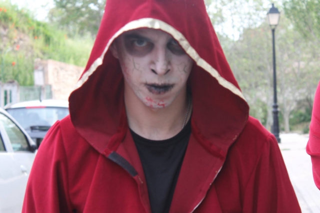  我们所有的经历都很可怕 